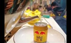 開水燙紅牛是什么意思？開水燙紅牛是什么梗？